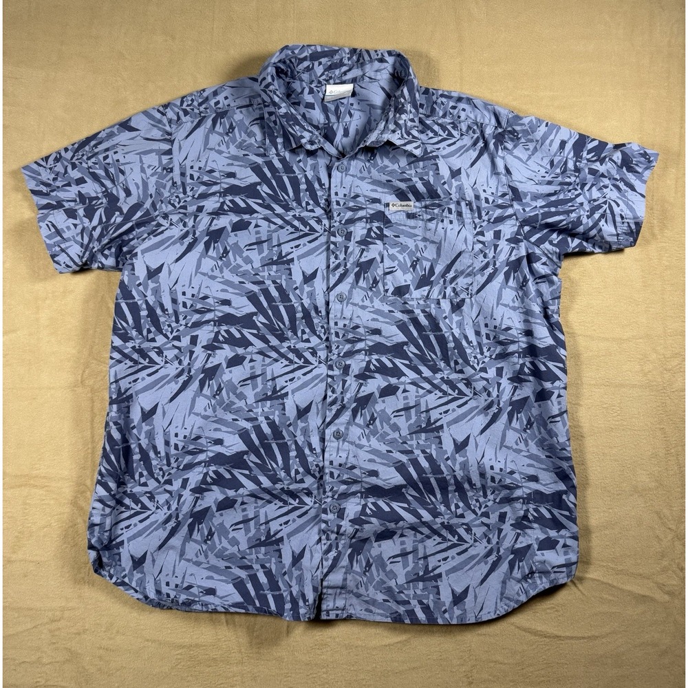 Columbia Men's XL Short Sleeve Button Up Shirt Blue Tropical Leaf Print